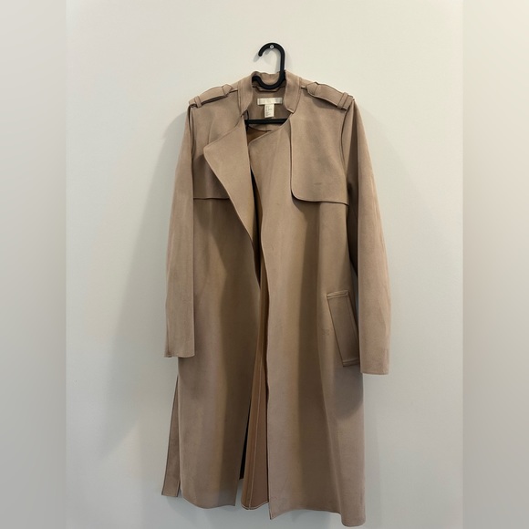 H&M trench. Great condition. Lightweight. - Picture 2 of 5
